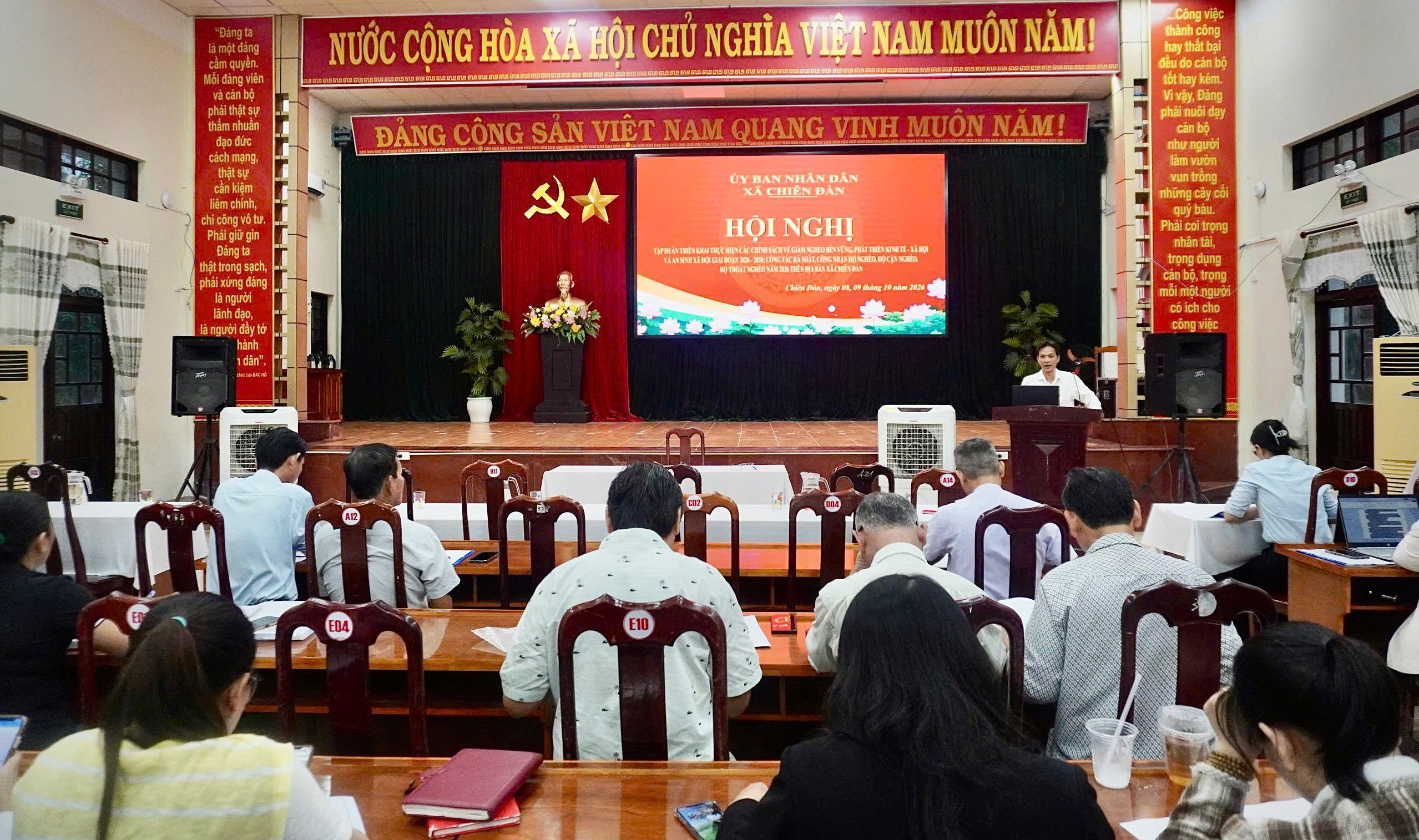 Đồng chí Huỳnh Tuấn Nhật – Ủy viên Ban Thường vụ, Phó Chủ tịch UBND xã Chiên Đàn phát biểu chỉ đạo tại hội nghị